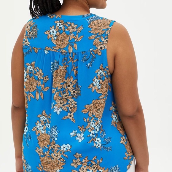 Torrid Blue Floral Crepe Tie Front Button Front Top 00X - Picture 2 of 8